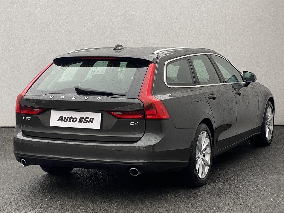 Volvo V90 2.0D4 