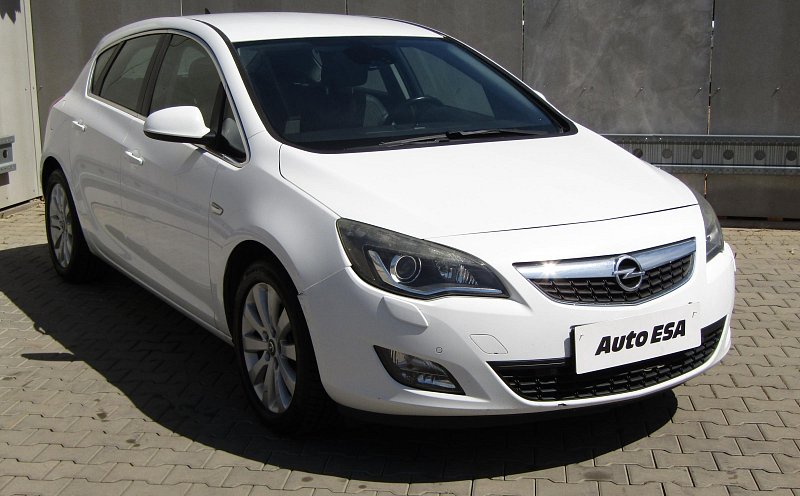 Opel Astra 1.6 T 