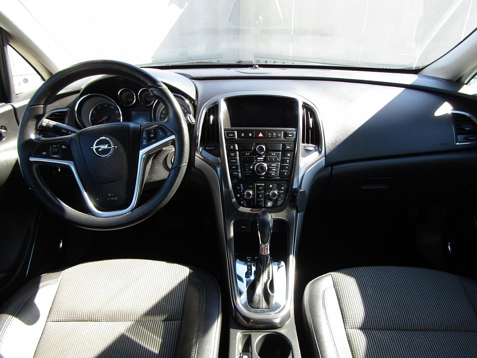 Opel Astra 1.6 T 