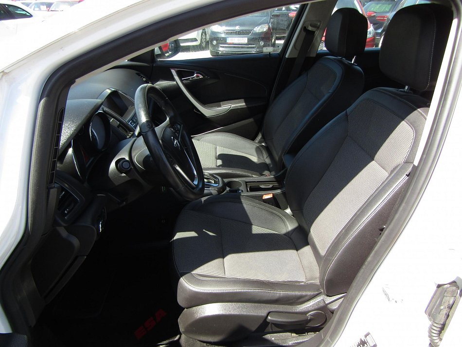 Opel Astra 1.6 T 