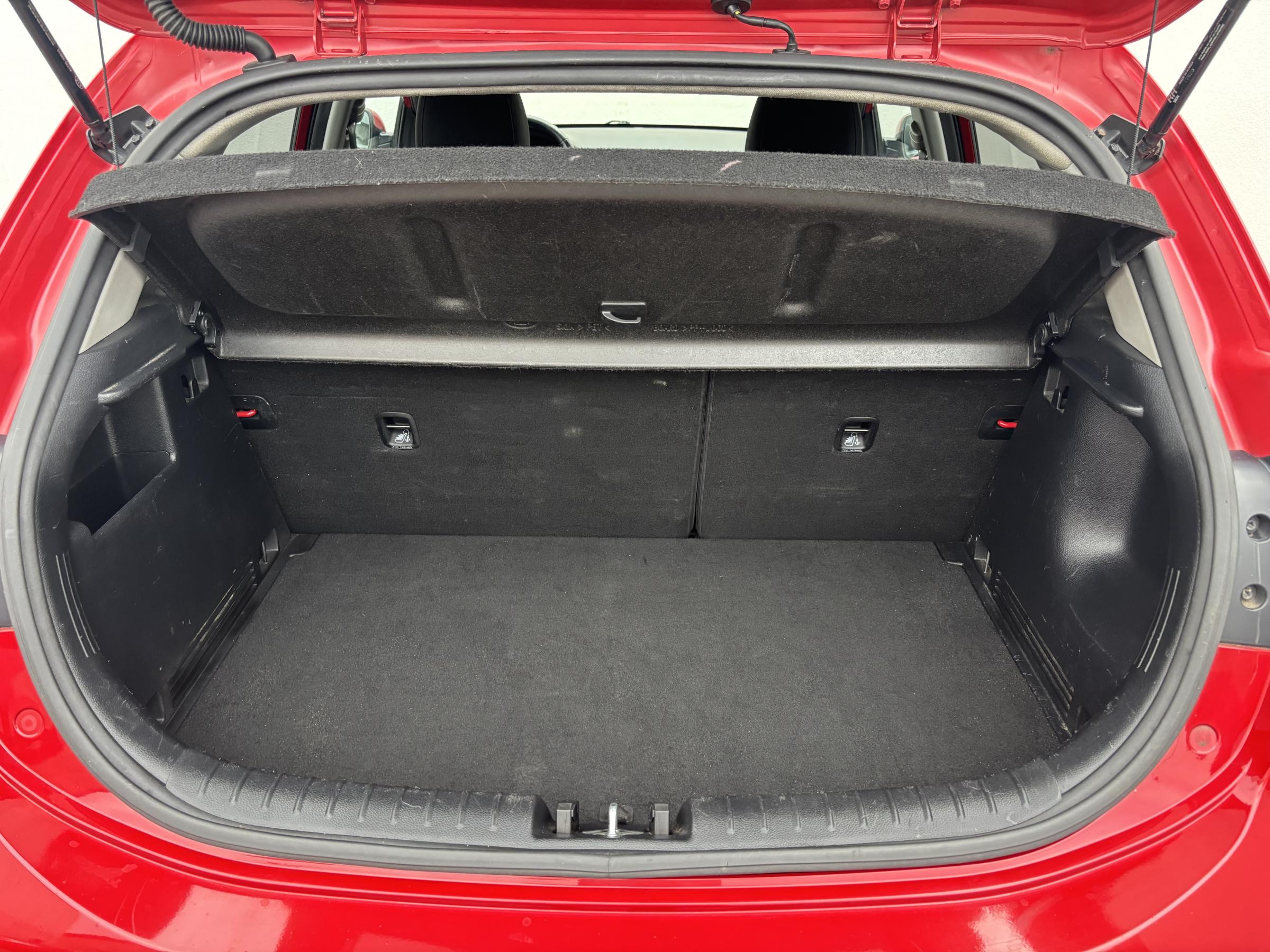 Kia Rio, 2018 - pohled č. 8