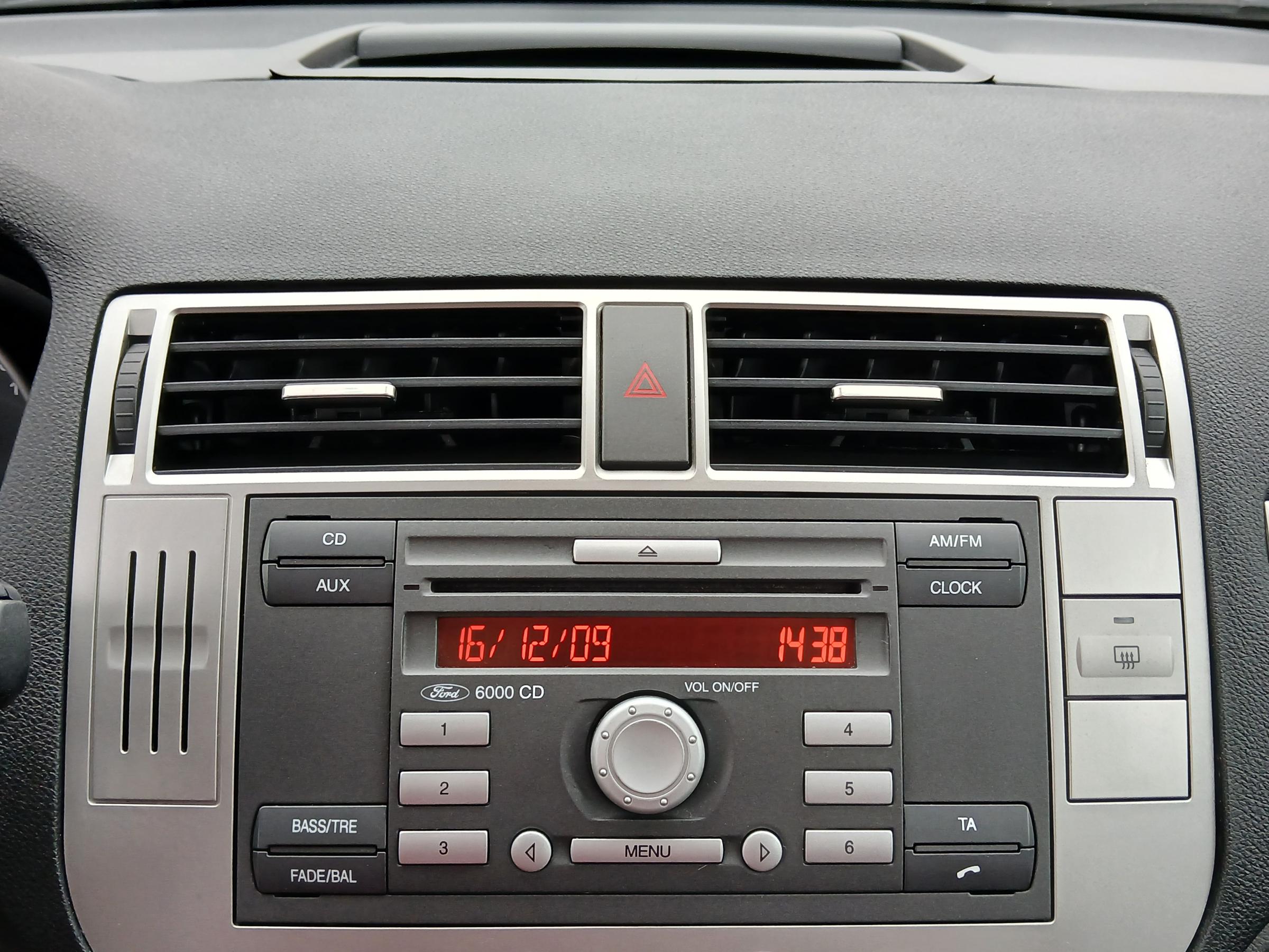 Ford C-MAX, 2010 - pohled č. 13