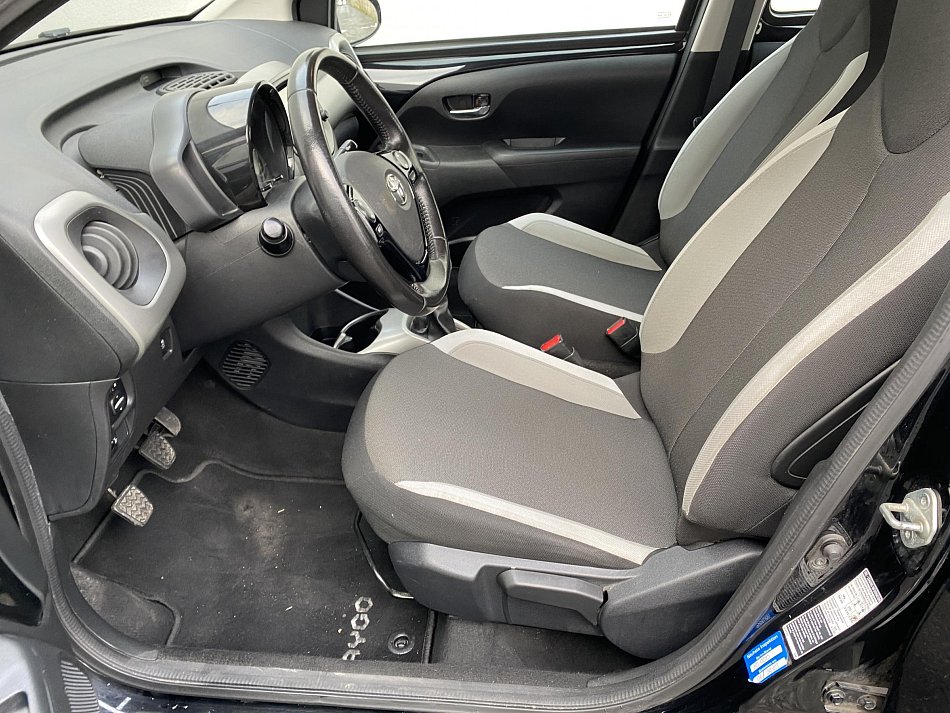Toyota Aygo 1.0i X-play