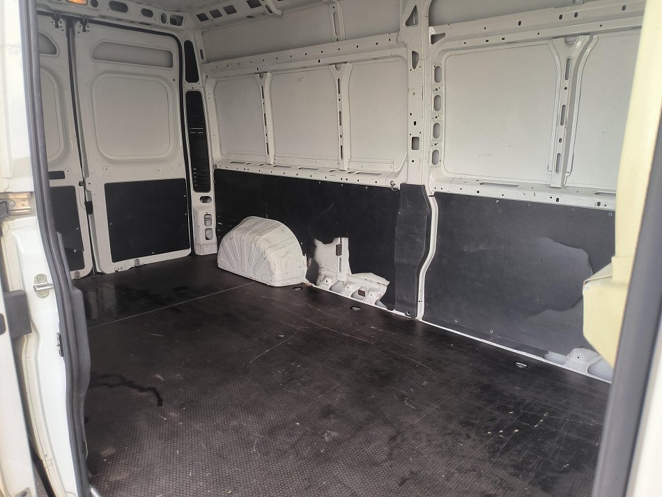 Peugeot Boxer 2.2HDi  L3H2