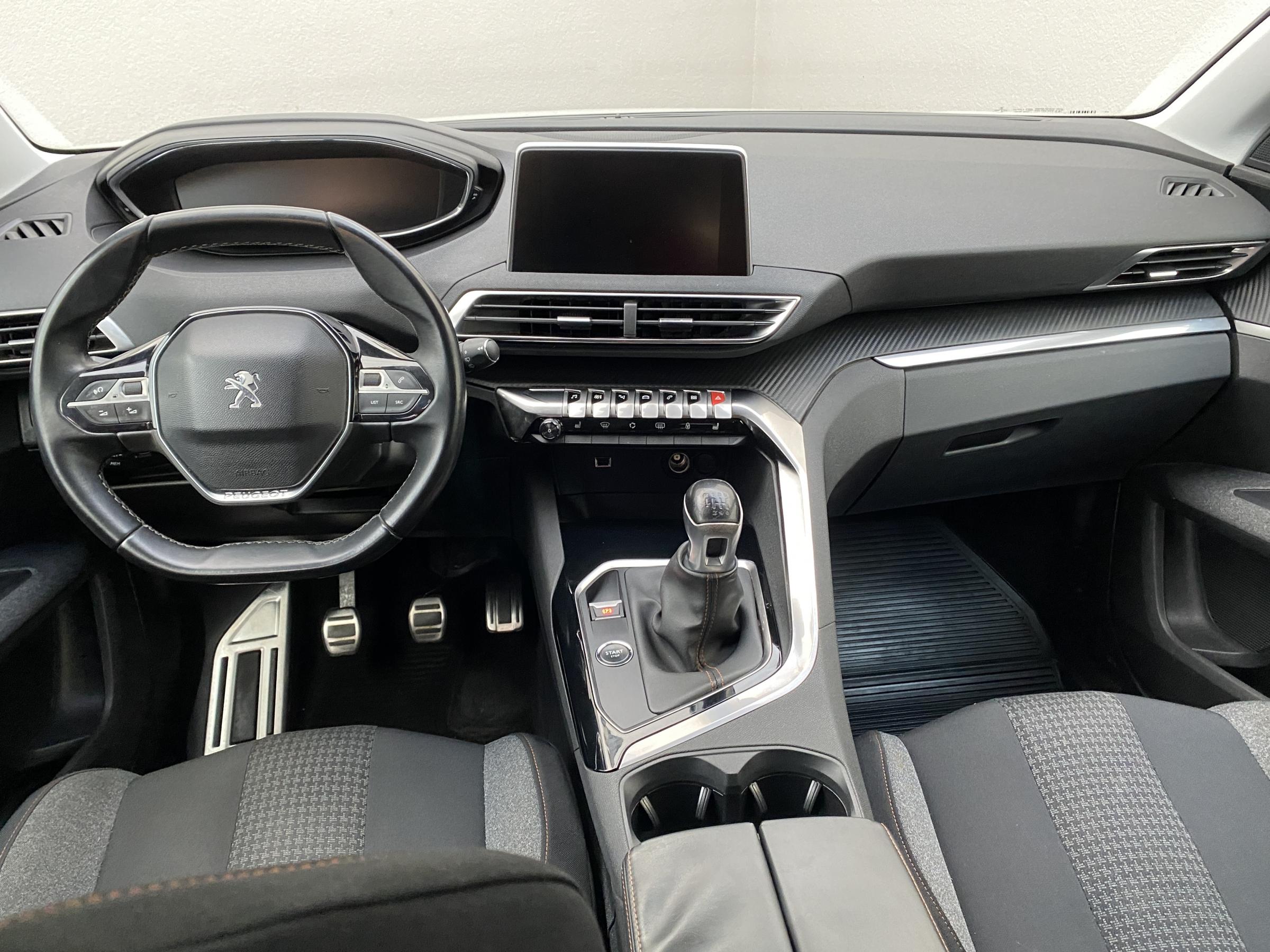 Peugeot 5008, 2018 - pohled č. 8