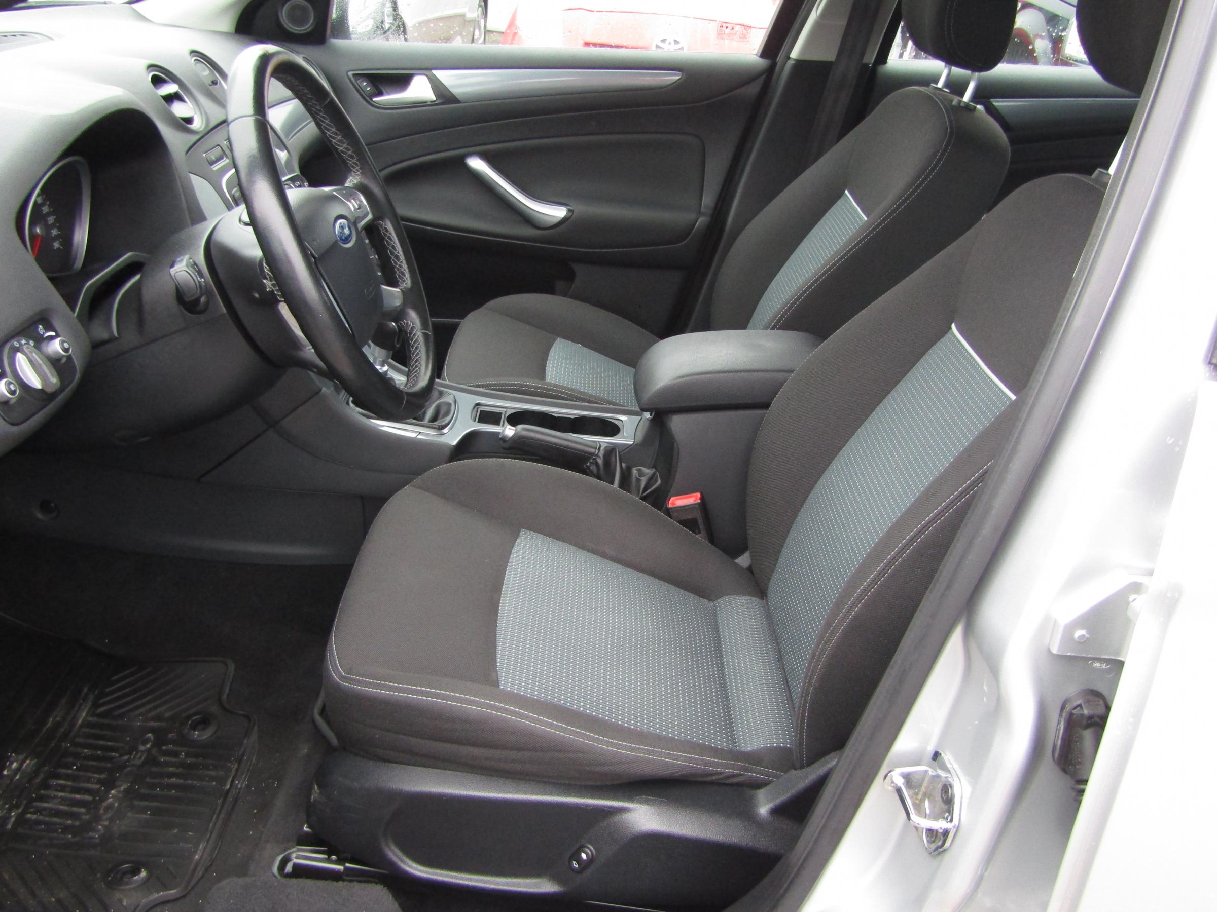 Ford Mondeo, 2013 - pohled č. 9