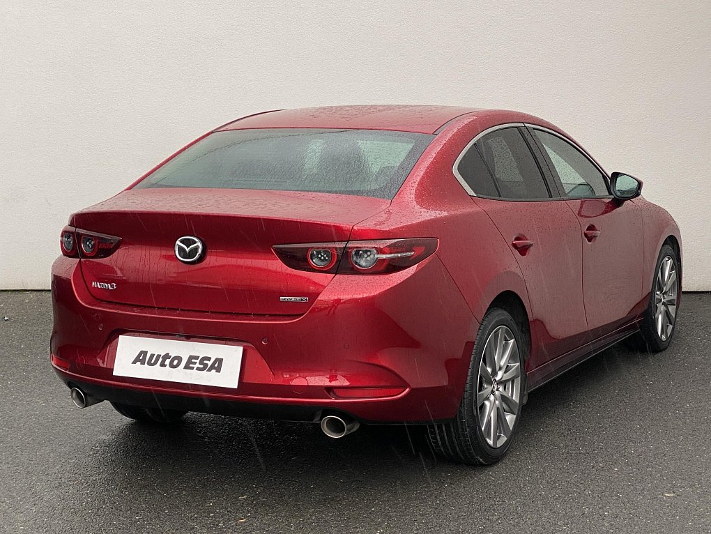 Mazda 3 2.0 i Skyactiv Revolution