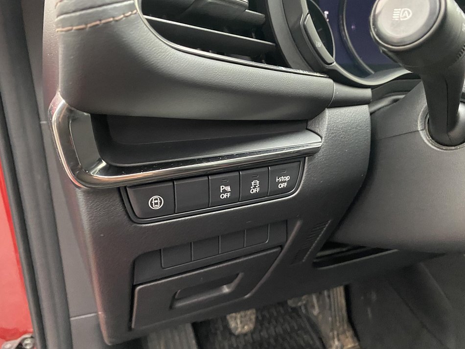 Mazda 3 2.0 i Skyactiv Revolution