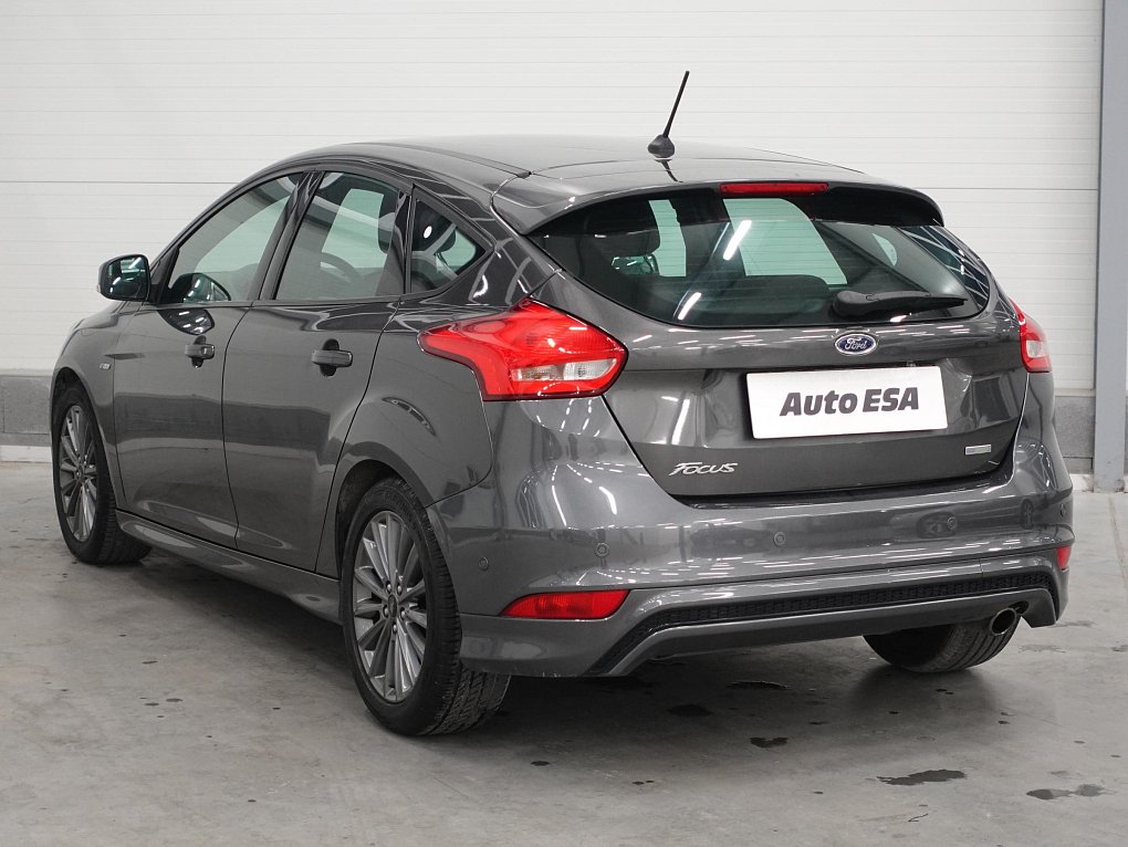 Ford Focus 1.5 EB ST-Line