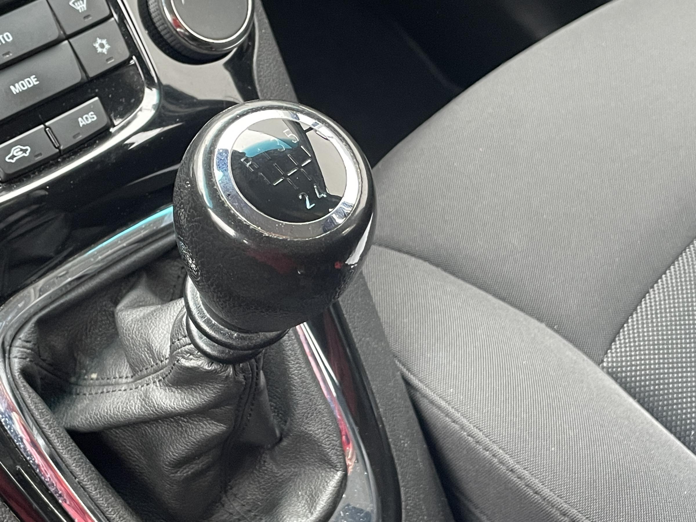 Chevrolet Orlando, 2011 - pohled č. 14