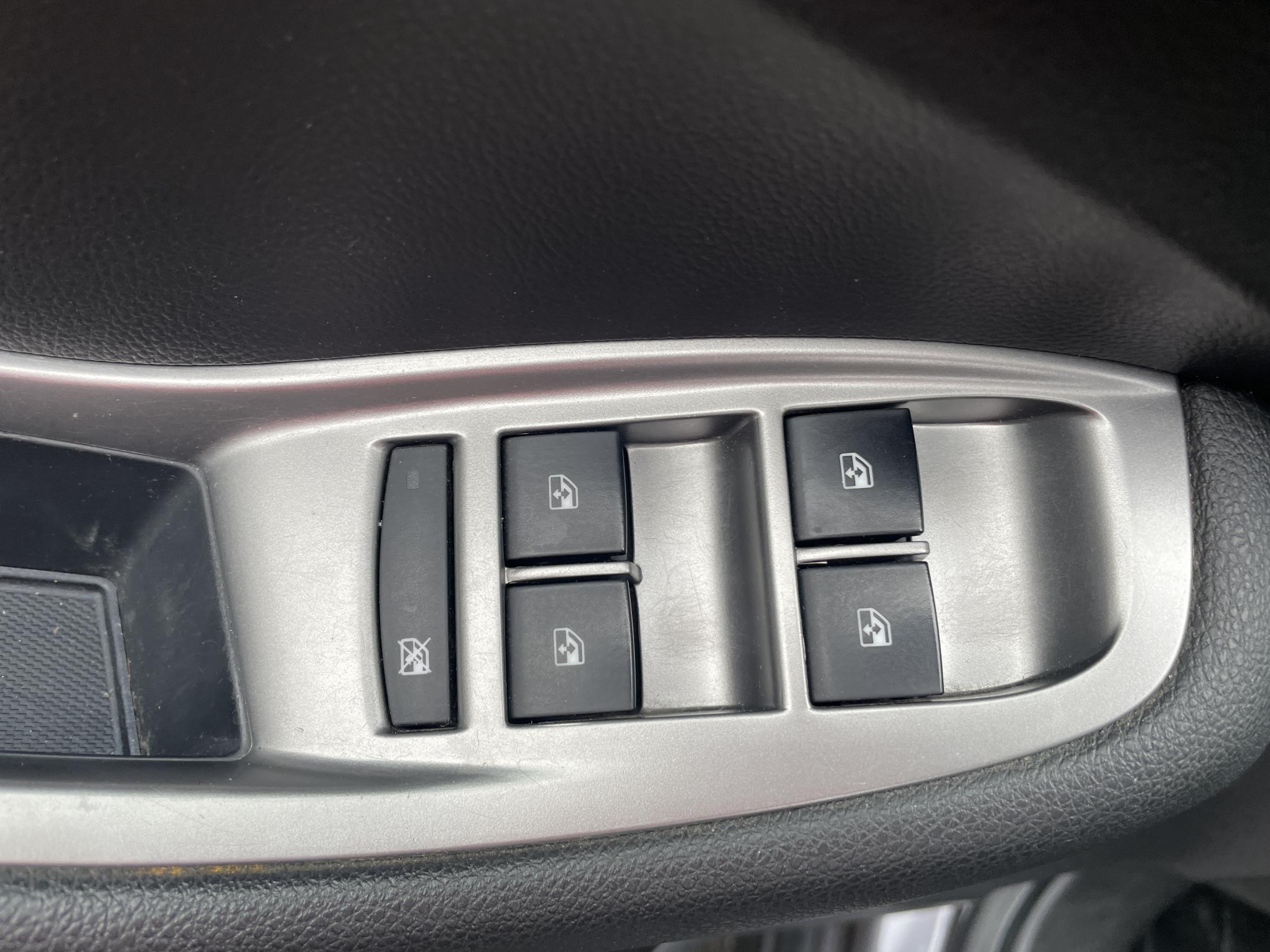 Chevrolet Orlando, 2011 - pohled č. 15