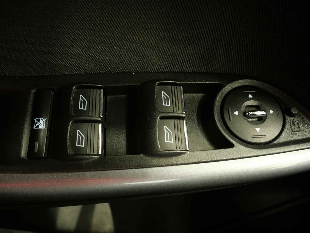 Ford Focus 1.0 EB 