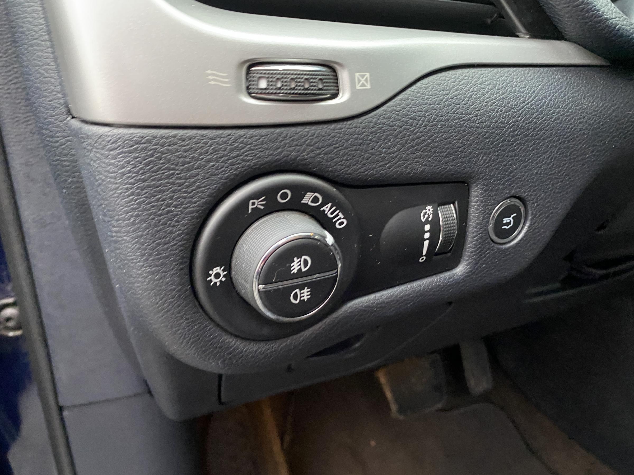 Jeep Cherokee, 2014 - pohled č. 15