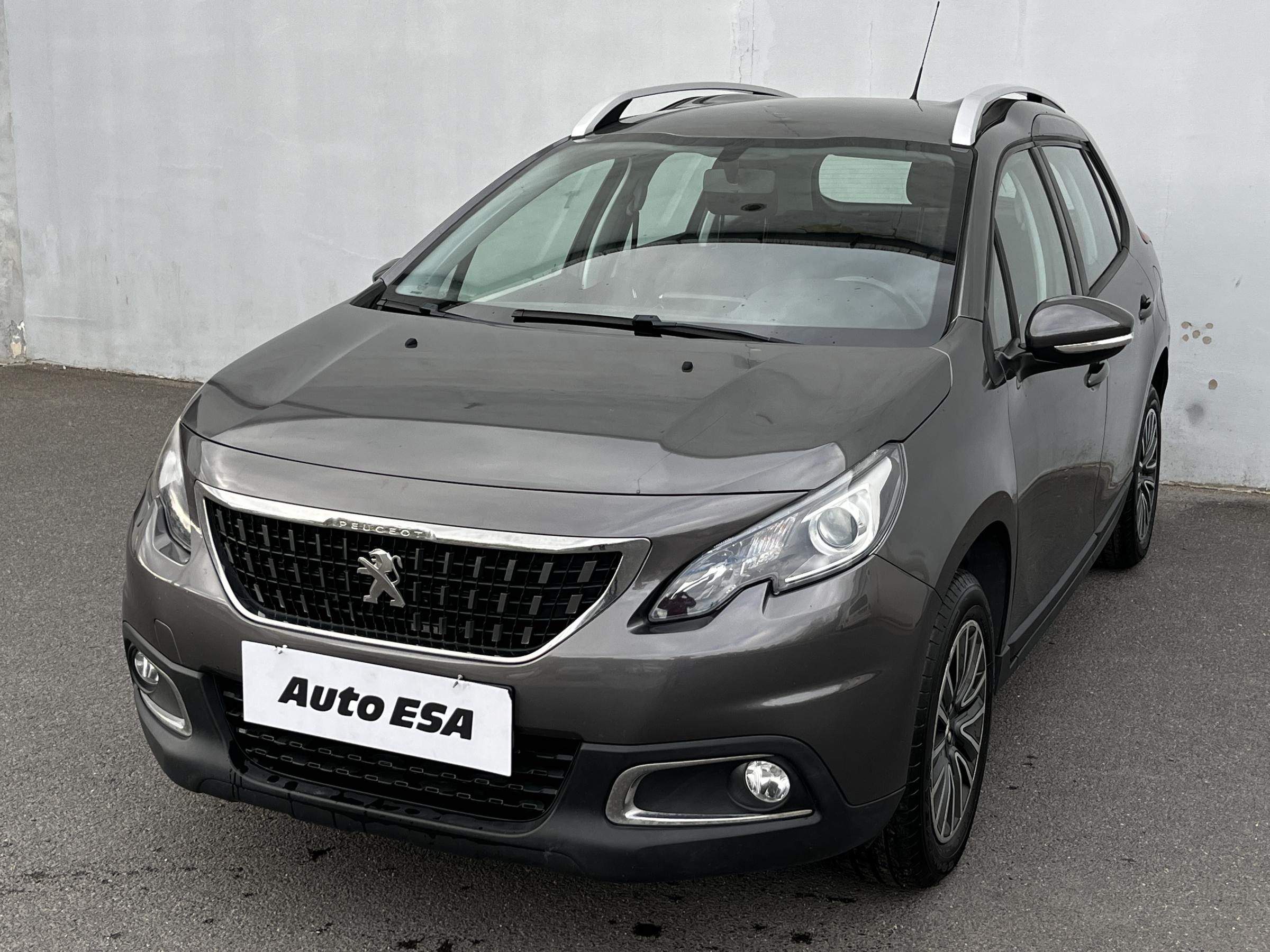 Peugeot 2008, 2018 - pohled č. 3