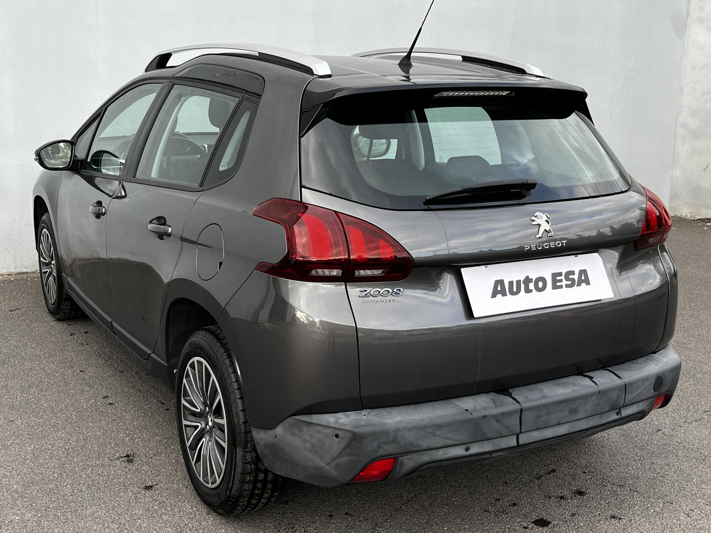 Peugeot 2008, 2018 - pohled č. 6