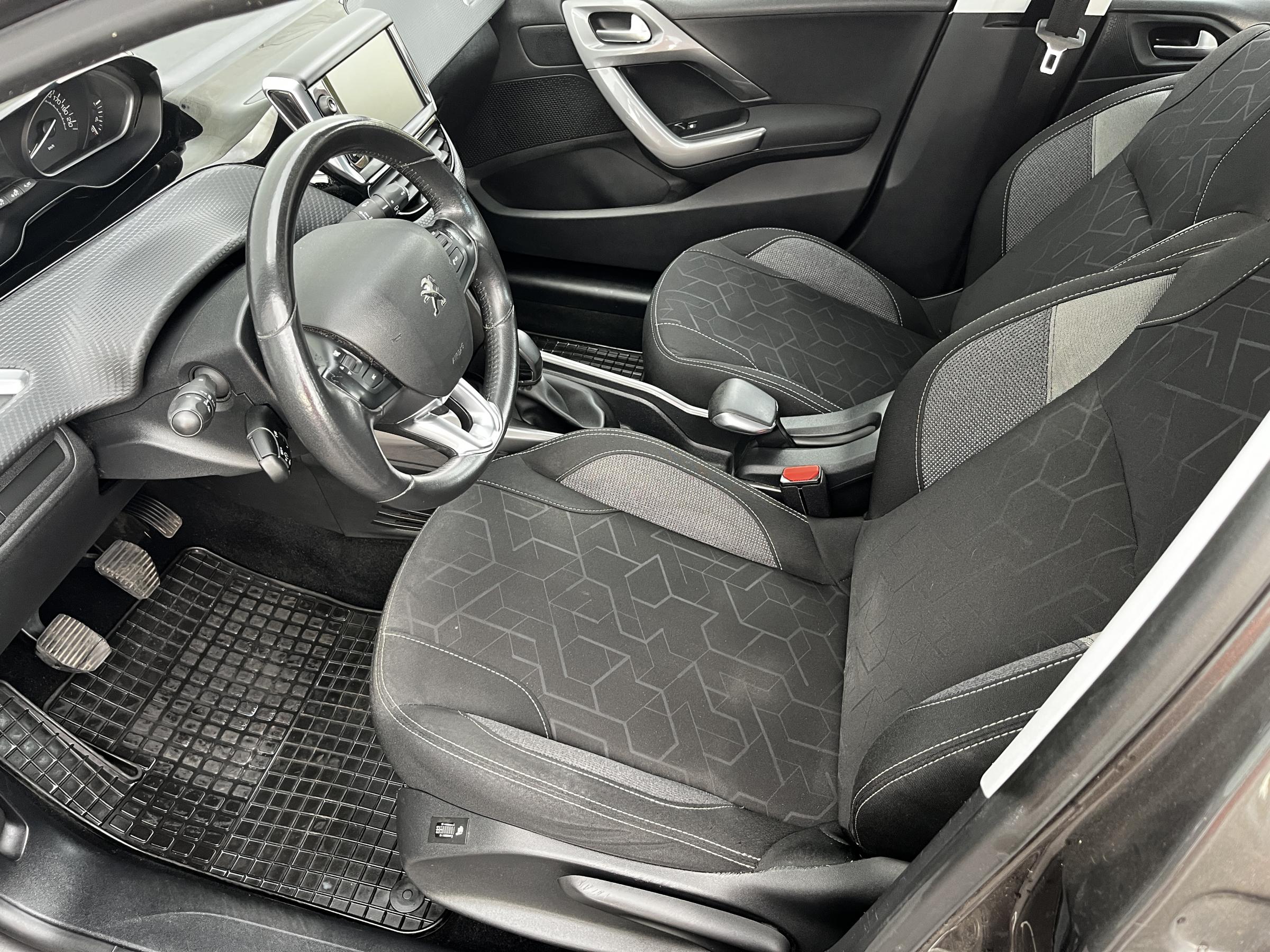 Peugeot 2008, 2018 - pohled č. 9