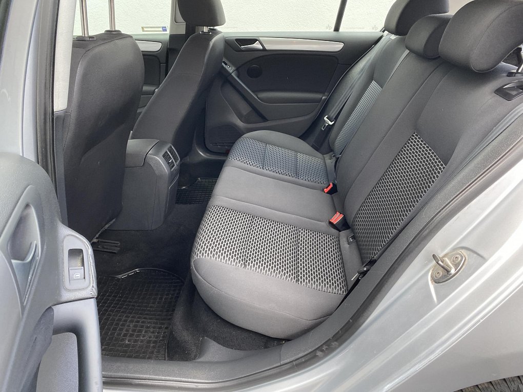 Volkswagen Golf 1.6 TDi Trendline