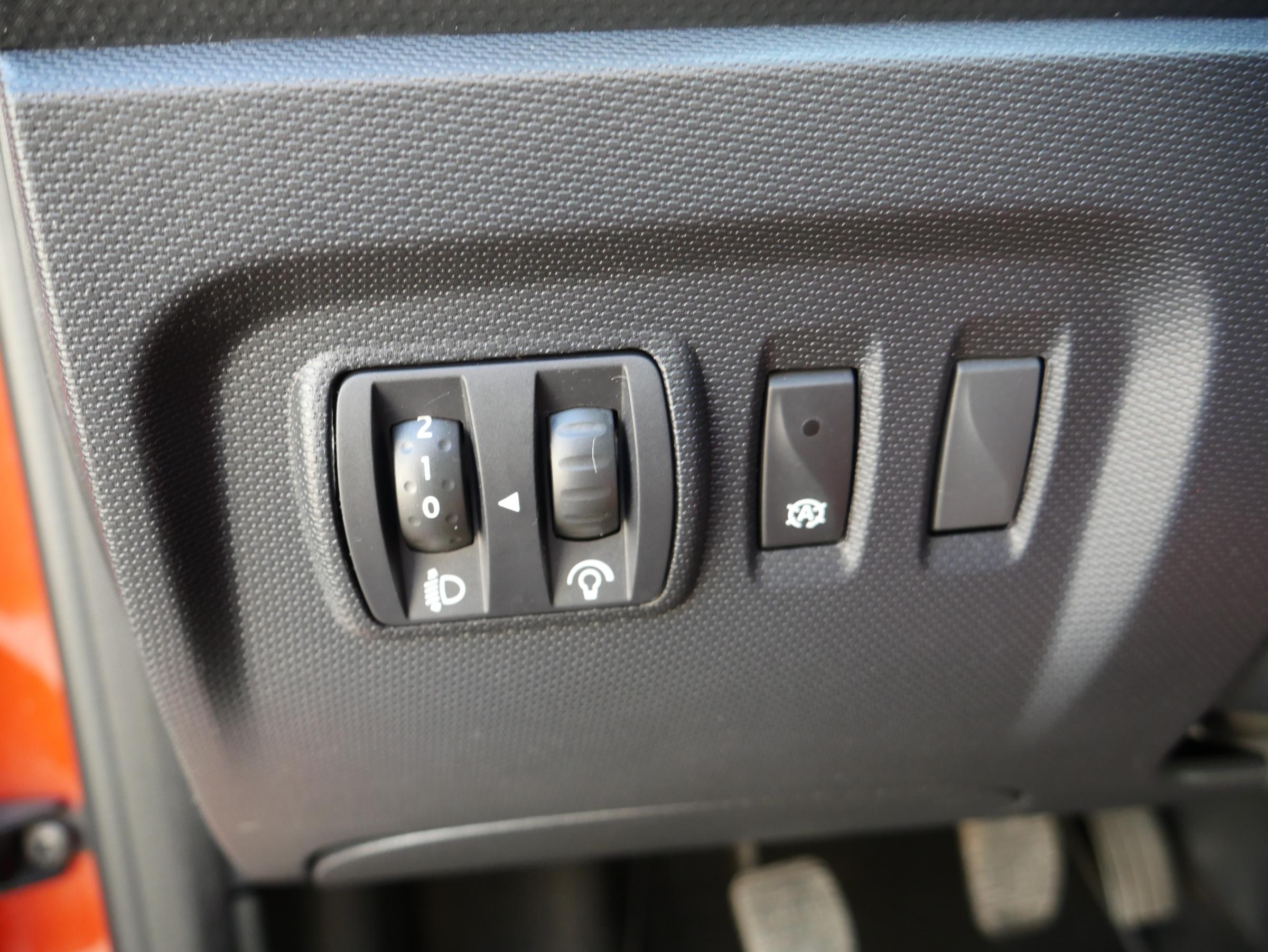 Renault Captur, 2014 - pohled č. 13