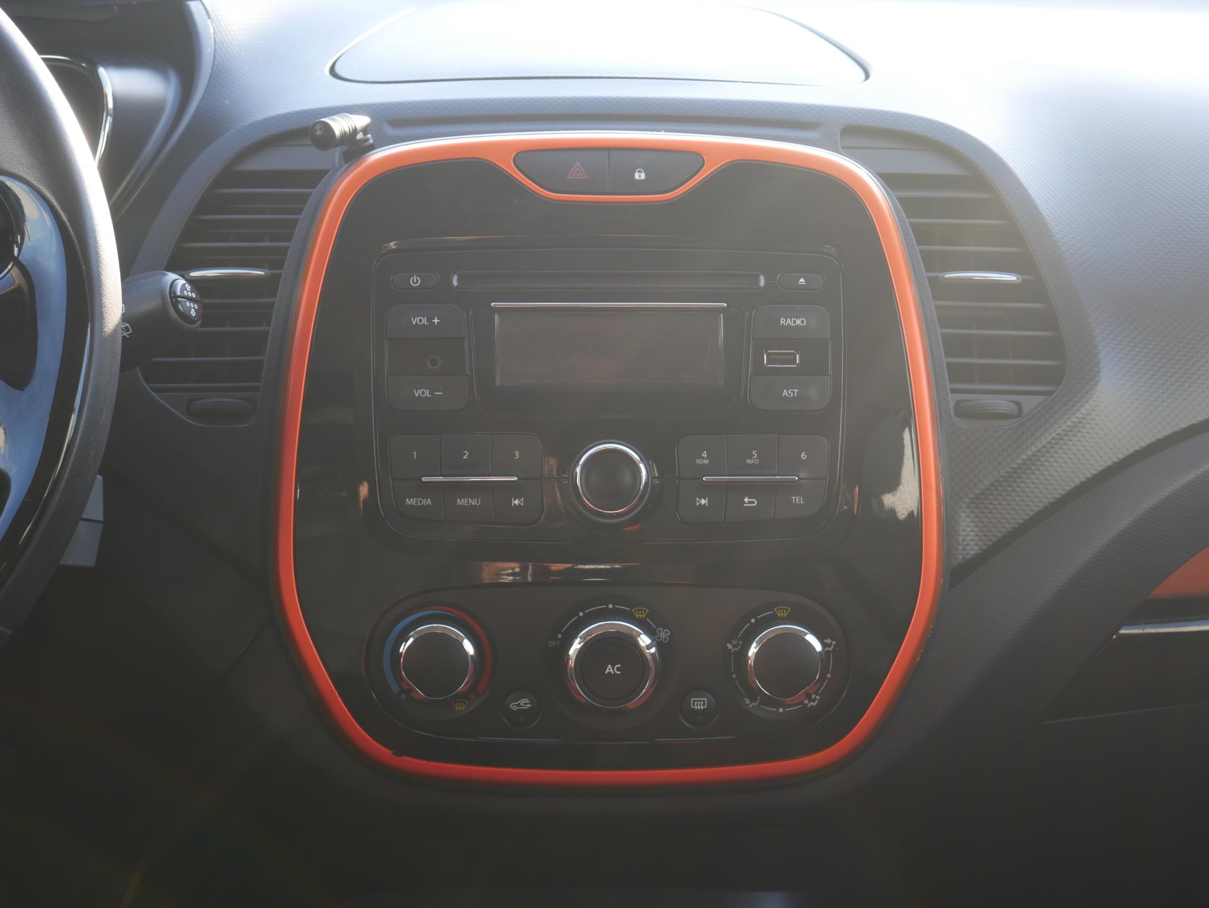 Renault Captur, 2014 - pohled č. 9