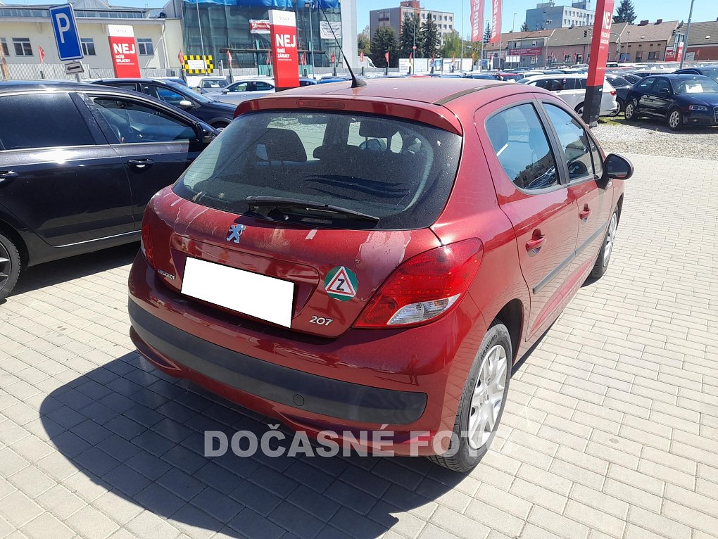 Peugeot 207 1.4i 