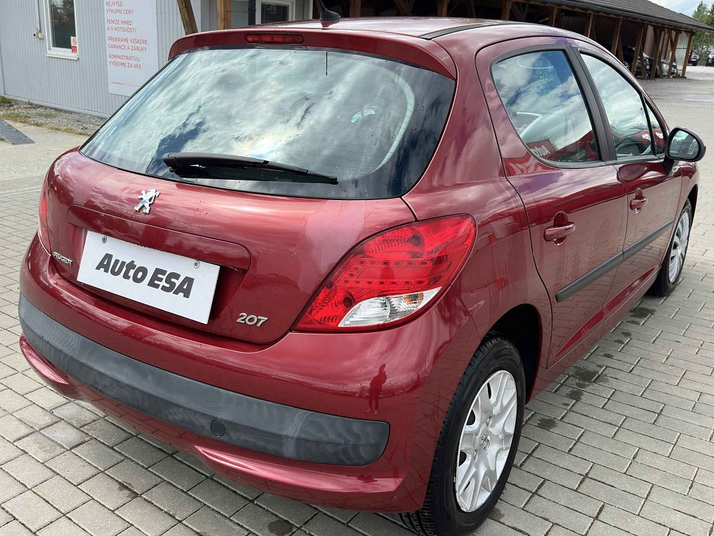 Peugeot 207 1.4i 
