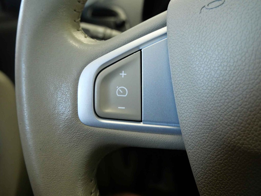Renault Fluence 1.6i 