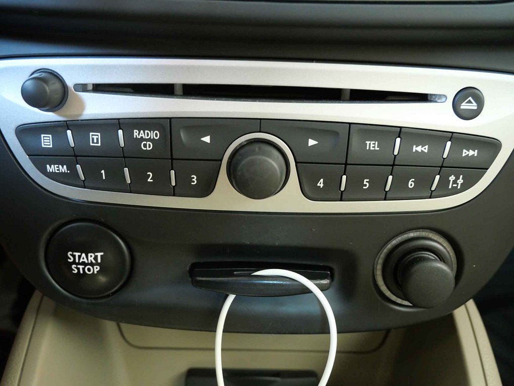 Renault Fluence 1.6i 