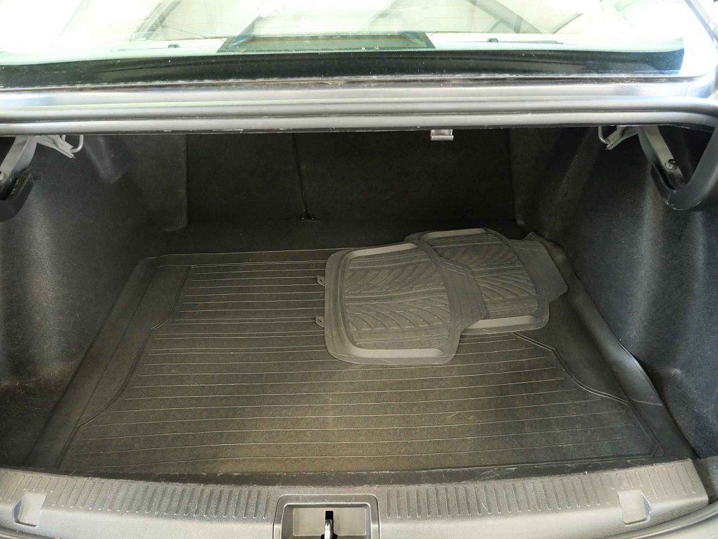 Renault Fluence 1.6i 