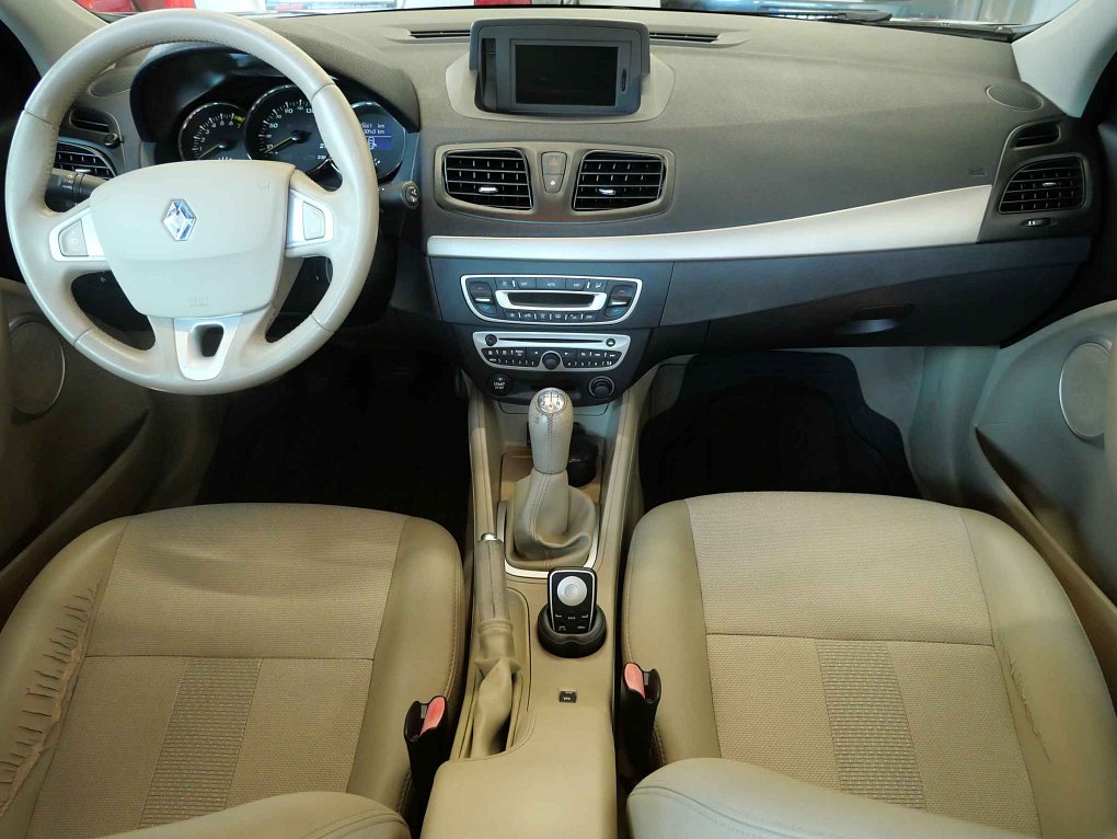 Renault Fluence 1.6i 