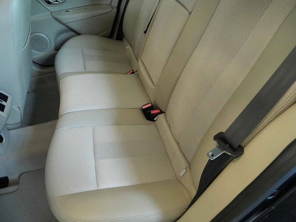 Renault Fluence 1.6i 