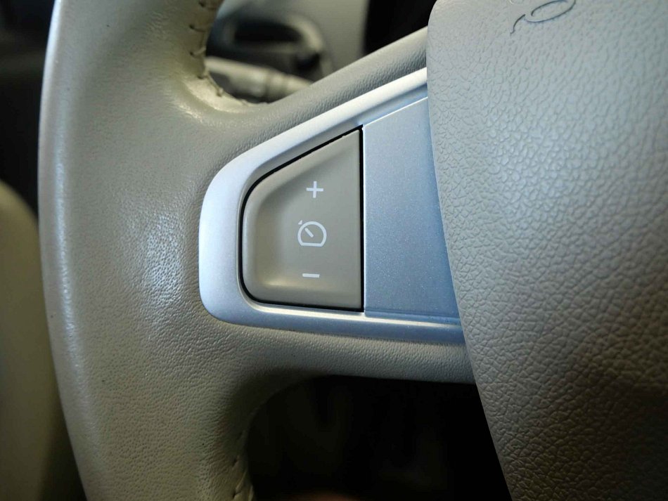 Renault Fluence 1.6i 