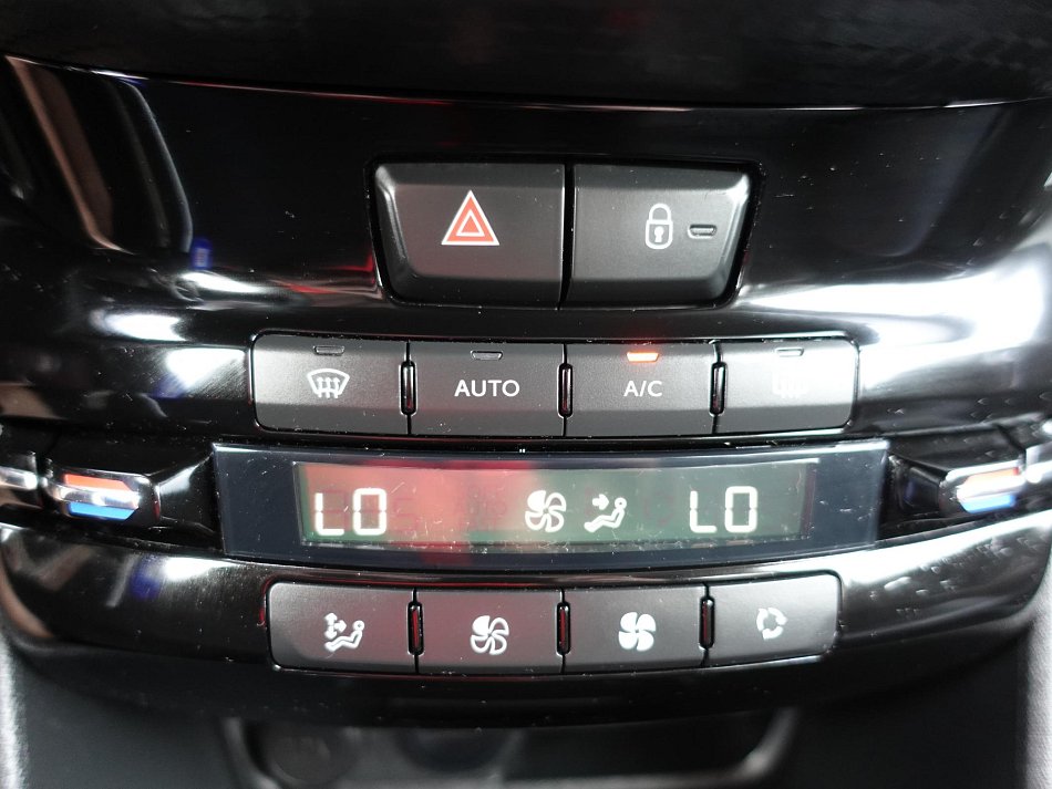 Peugeot 208 1.2PT GT Line