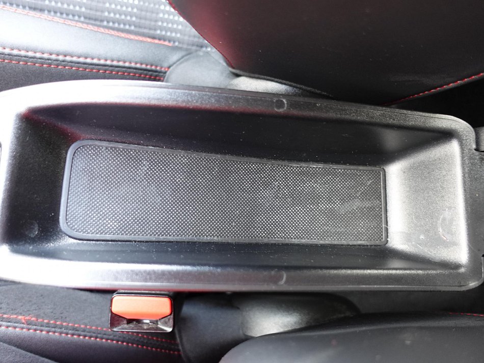 Peugeot 208 1.2PT GT Line