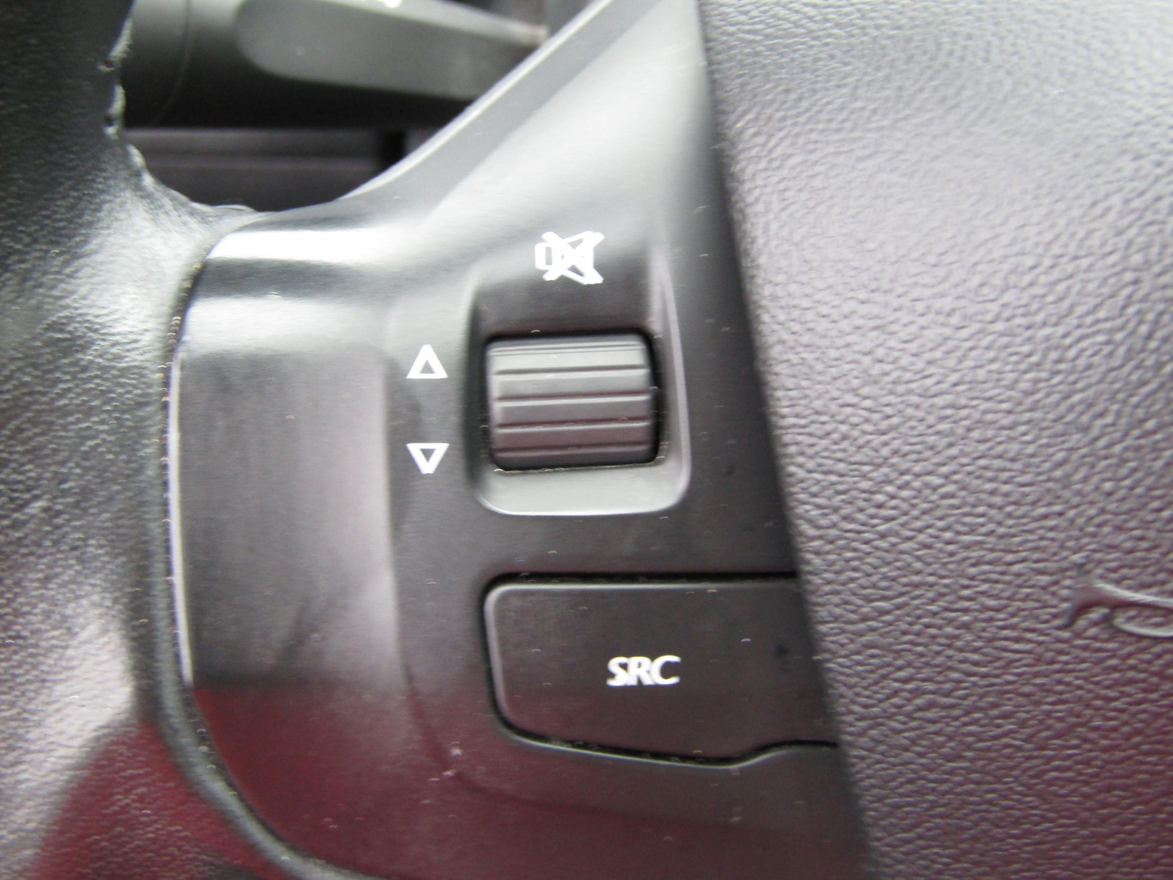 Peugeot 2008, 2017 - pohled č. 16