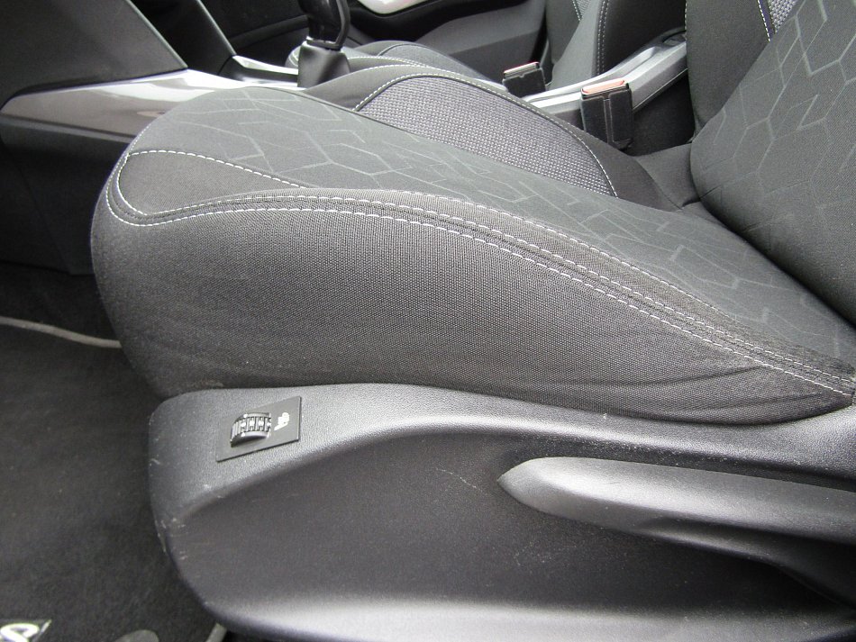 Peugeot 2008 1.6 HDi 