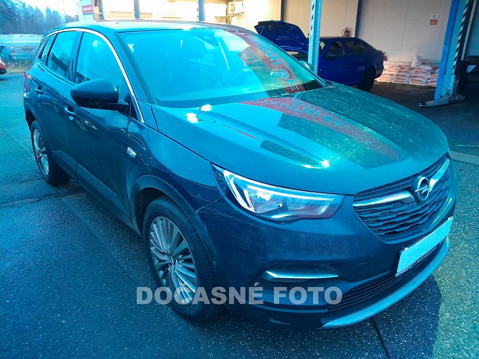Opel Grandland X 1.2 PT 