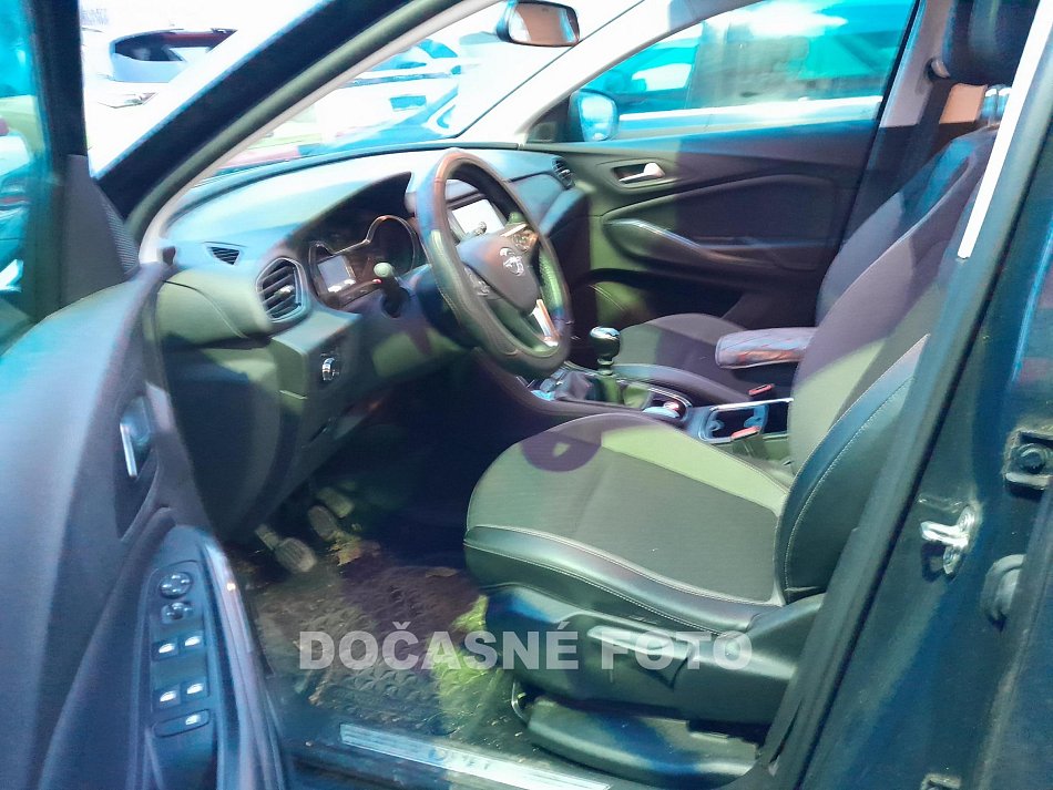 Opel Grandland X 1.2 PT 