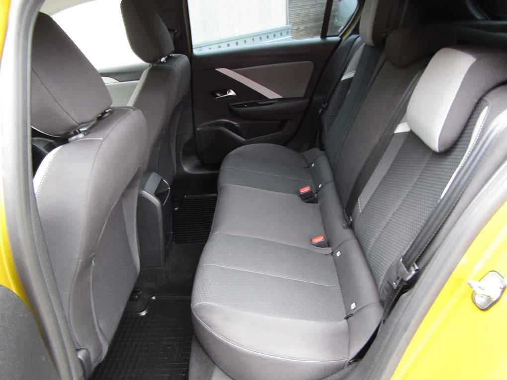 Opel Astra 1.2 T 