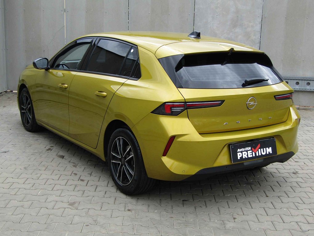 Opel Astra 1.2 T 