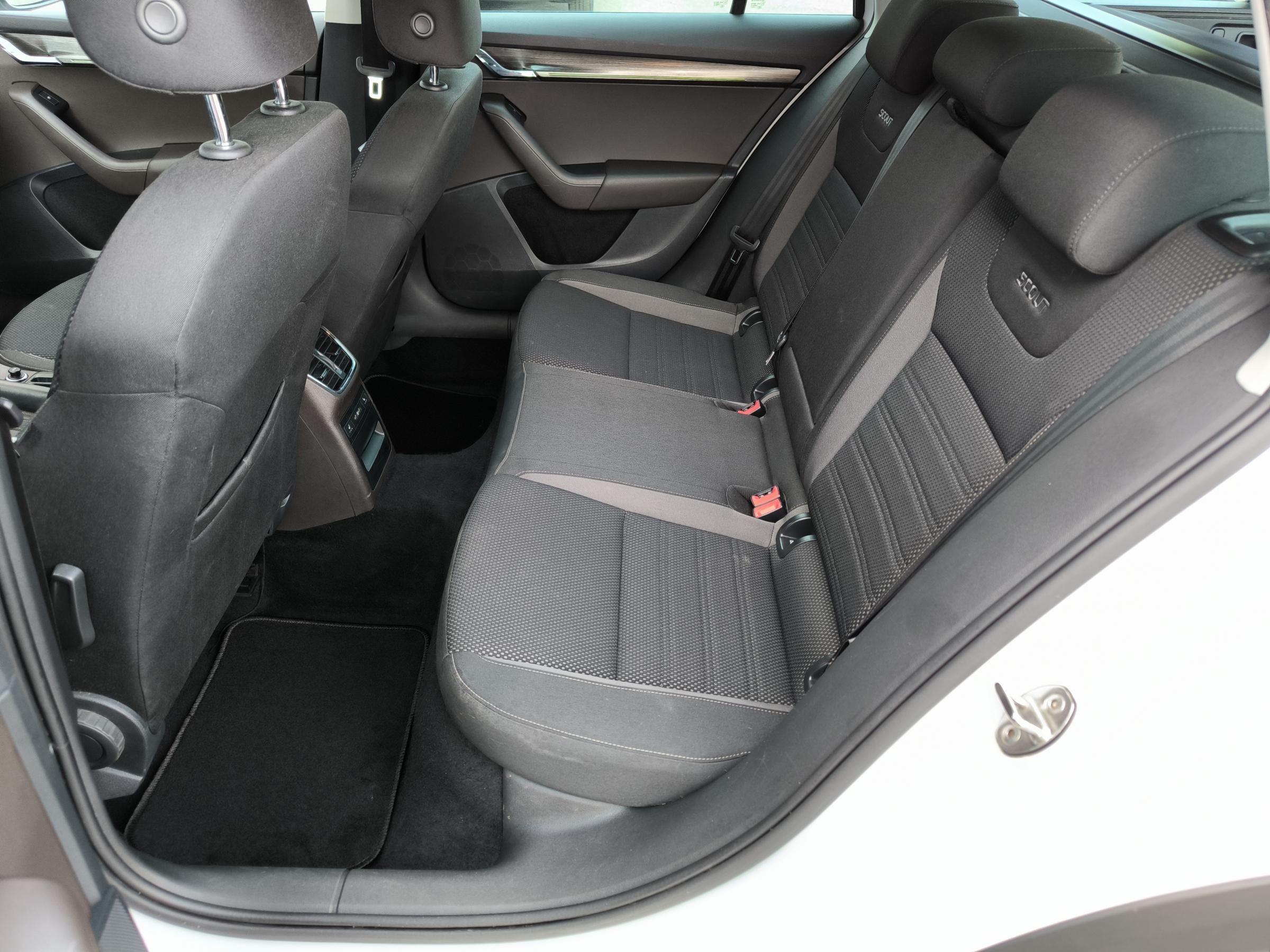 Škoda Octavia III, 2017 - pohled č. 11