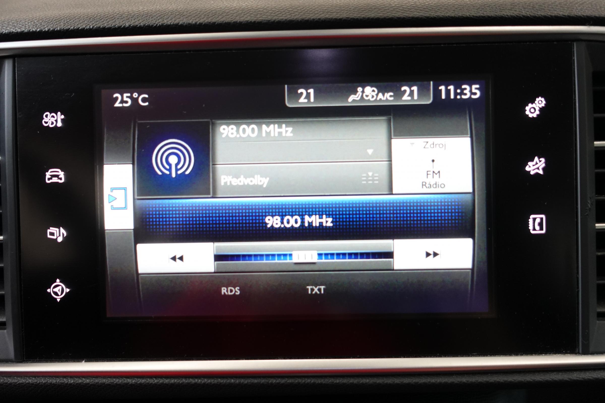 Peugeot 308, 2016 - pohled č. 17