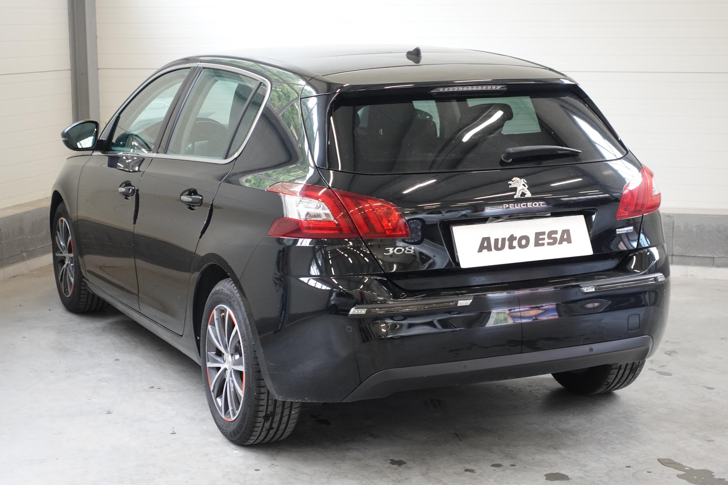 Peugeot 308, 2016 - pohled č. 4
