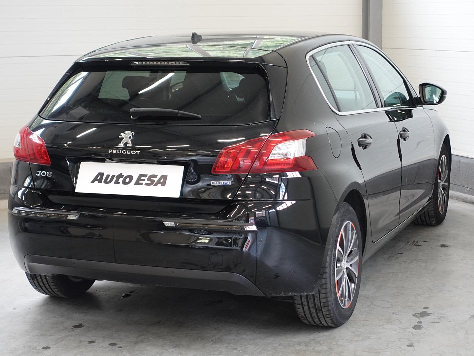 Peugeot 308 1.6 HDi 
