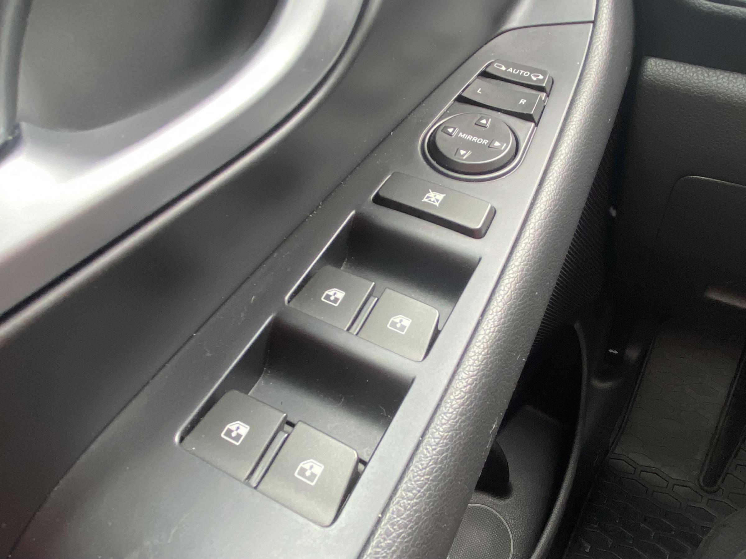 Hyundai i30, 2018 - pohled č. 12