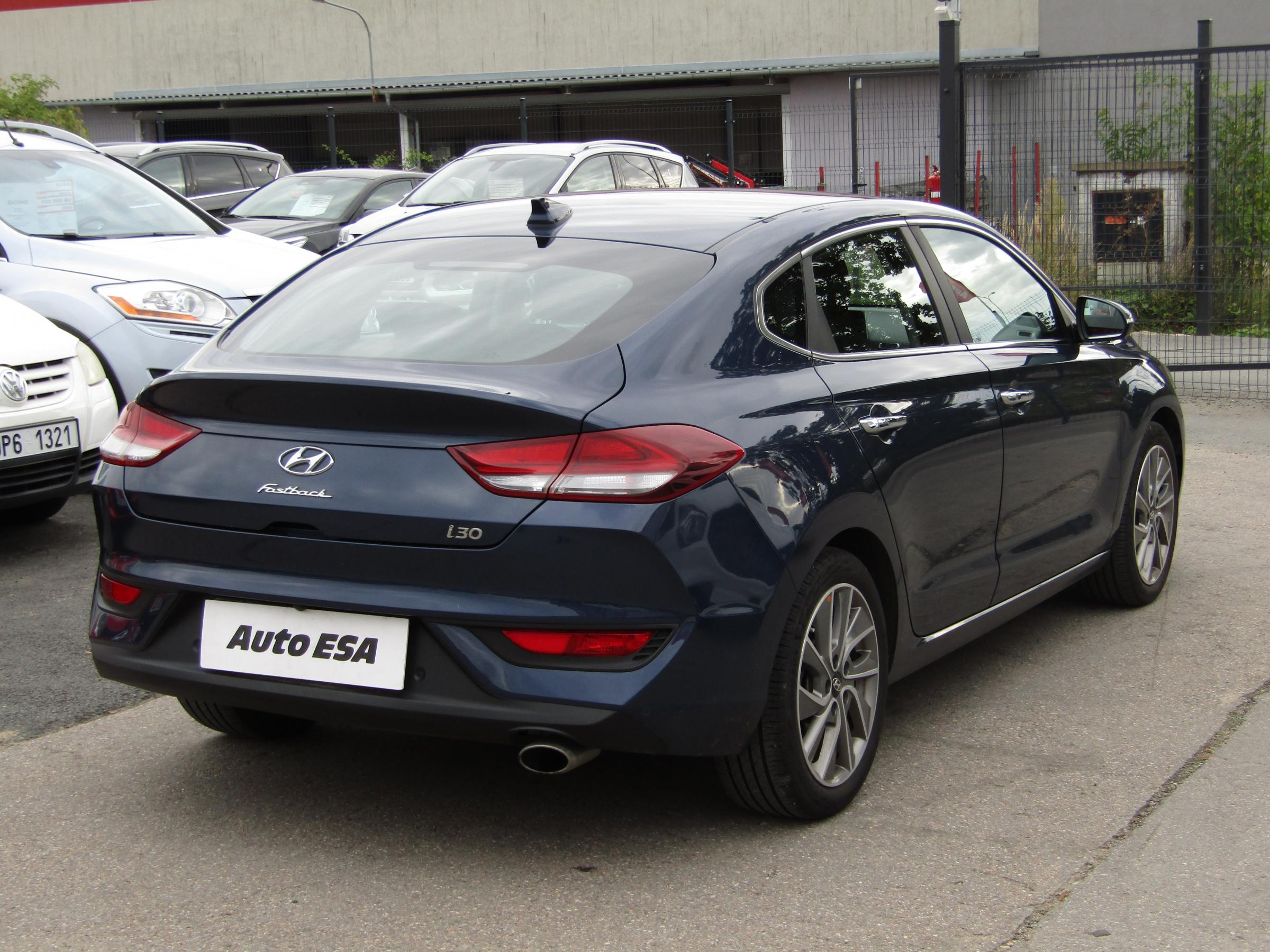 Hyundai i30, 2018 - pohled č. 4