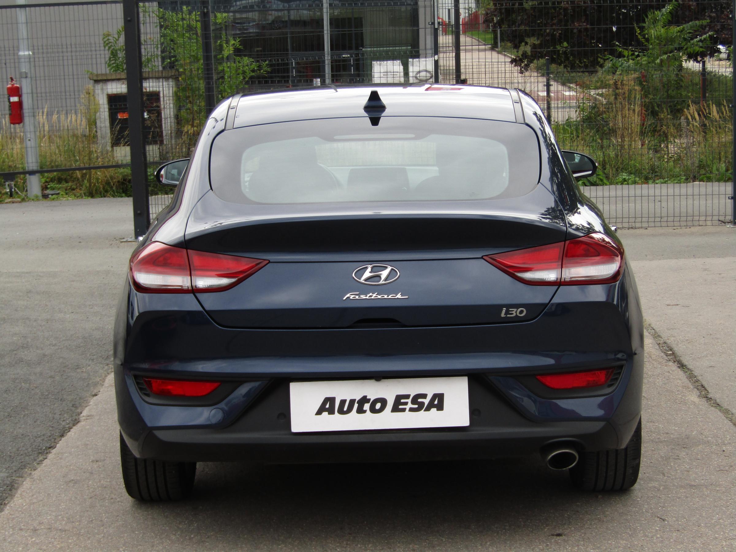 Hyundai i30, 2018 - pohled č. 5