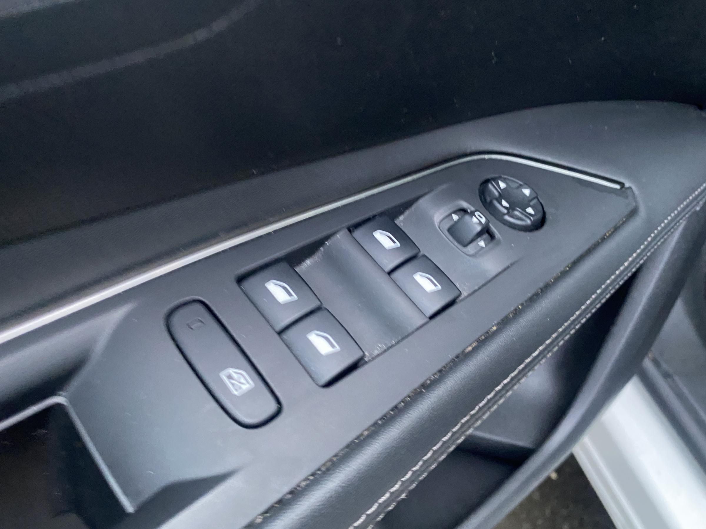 Peugeot 3008, 2019 - pohled č. 13