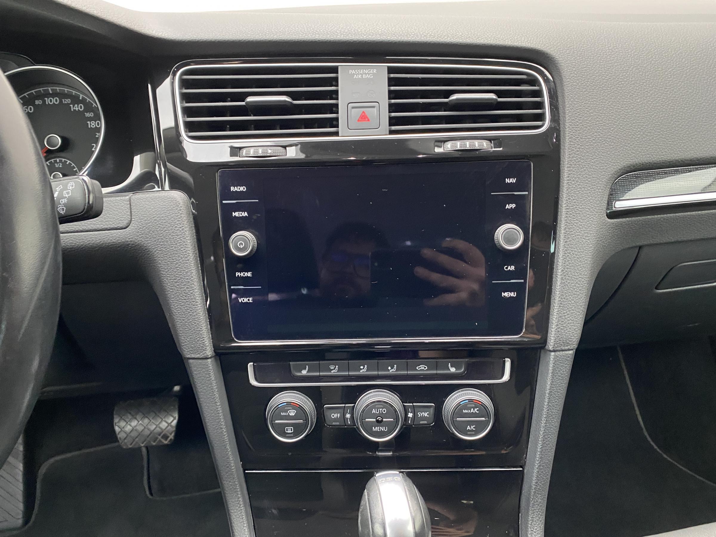 Volkswagen Golf, 2018 - pohled č. 12