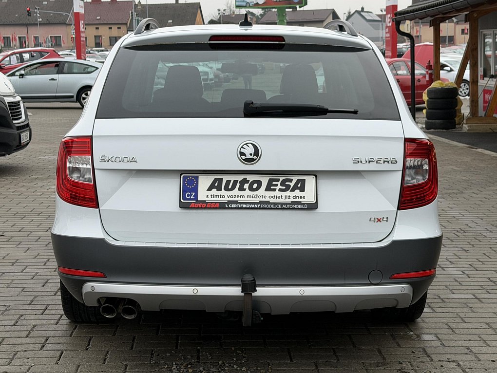 Škoda Superb II 2.0 TDCi Elegance 4x4