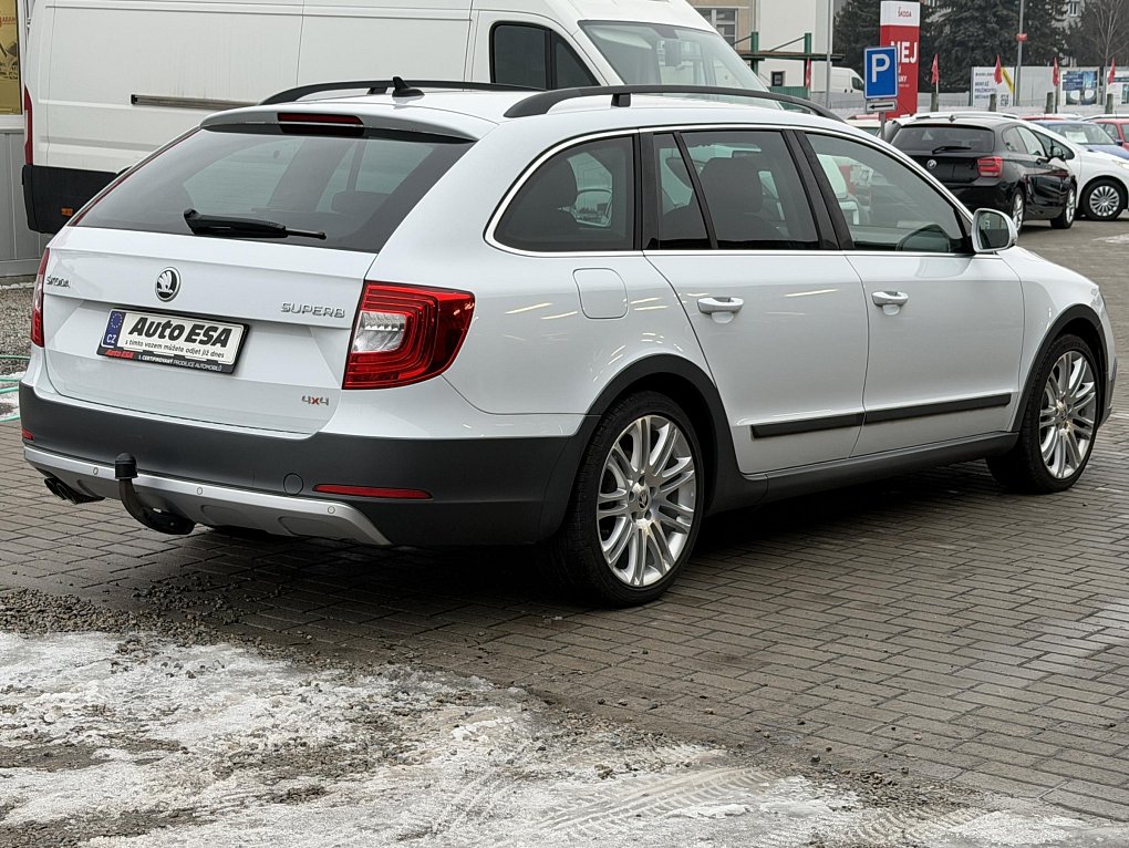 Škoda Superb II 2.0 TDCi Elegance 4x4
